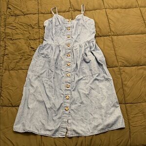 205 Collin’s size L denim button down dress